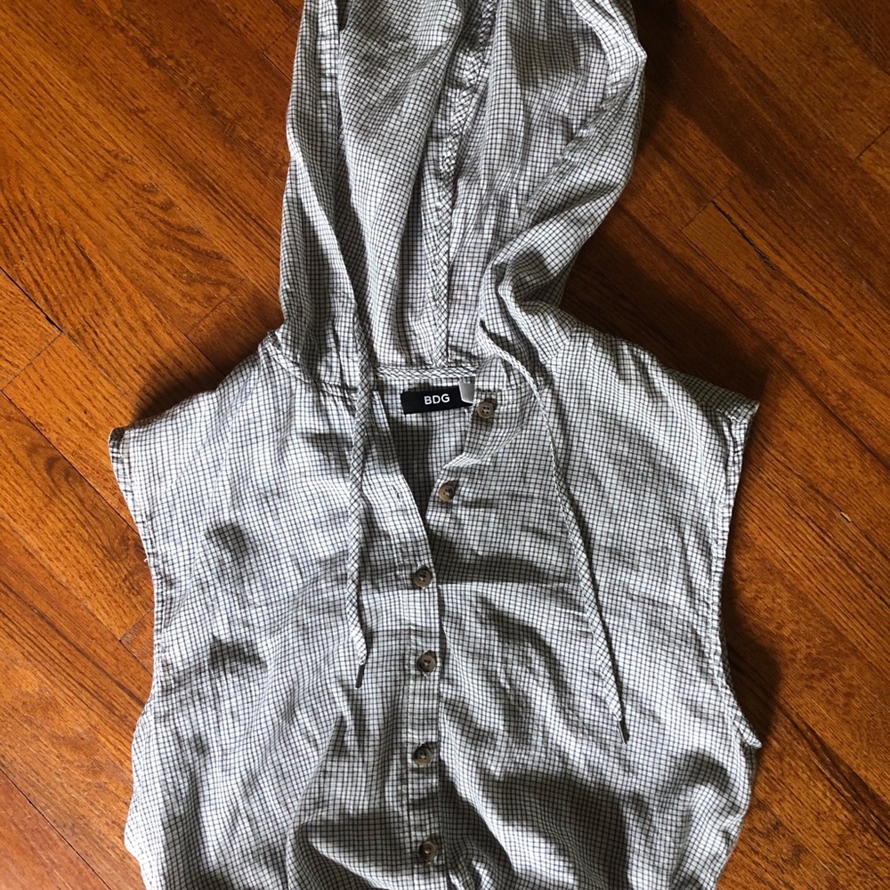 BDG Urban Outfitters Cropped Sleeveless Hoodie